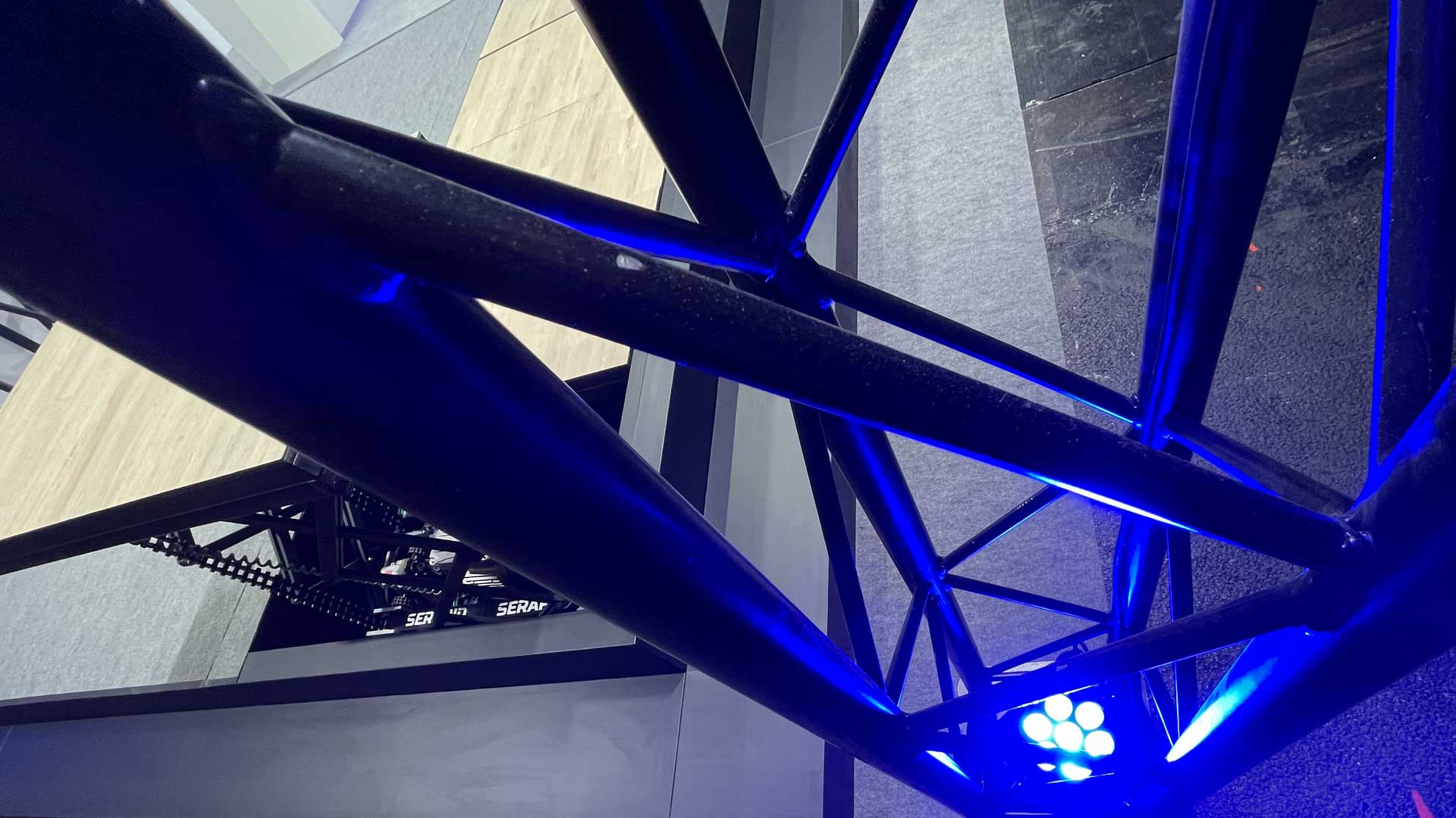 ante-staehely-Messestand-ARTTHEA-bühnentechnik-prolight-and-sound-2025-10